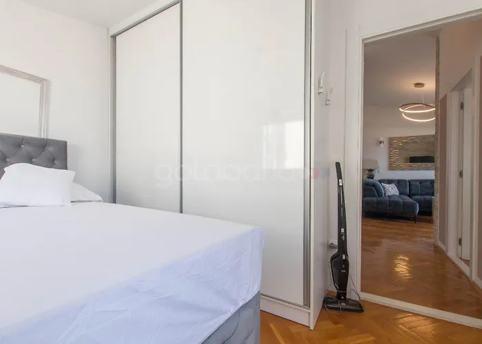 Seaview Karmel شقة *